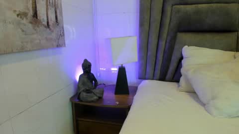 Sophie  online show from 02/26/25, 11:30