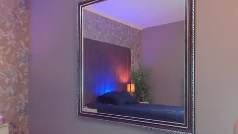 Snapshot of sophiegriffin_ chatting on 03/29/26, 02:17 Sofa online show from 03/29/26, 02:17