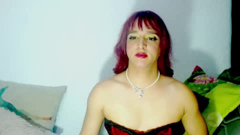 sophiehillsxo online show from 02/18/25, 12:59