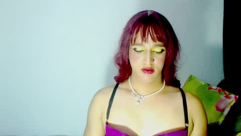 sophiehillsxo online show from 02/19/25, 01:29