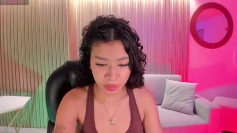 Snapshot of sophiehouston_ chatting on 10/08/25, 03:48 Sophie Houston online show from 10/08/25, 03:48