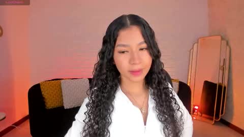 Snapshot of sophiehouston_ chatting on 10/20/25, 05:52 Sophie Houston online show from 10/20/25, 05:52