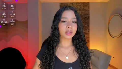 Sophie Houston online show from 11/25/25, 04:23