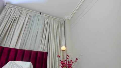 Sophie Johns online show from 11/28/25, 06:32