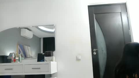 Sophie online show from 12/05/25, 06:26