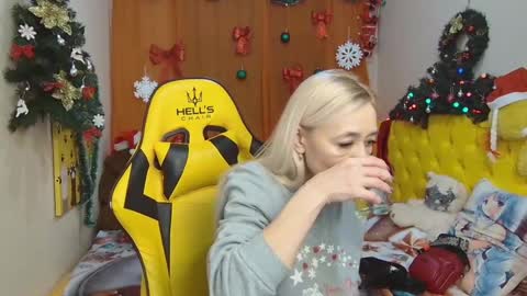 Snapshot of sophiekittyy chatting on 01/16/25, 07:28 sophiekittyy online show from 01/16/25, 07:28