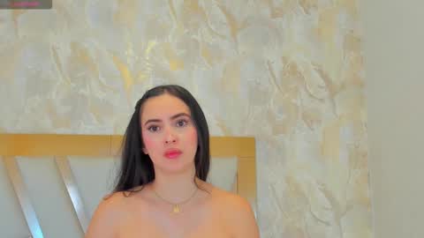 Snapshot of sophiekozlov chatting on 09/15/25, 01:33 Sophie online show from 09/15/25, 01:33