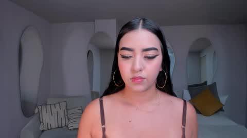 Snapshot of sophielanne chatting on 01/31/26, 07:23 Sophie online show from 01/31/26, 07:23