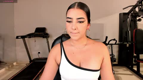 Snapshot of sophielanne chatting on 04/05/26, 11:13 Sophie online show from 04/05/26, 11:13