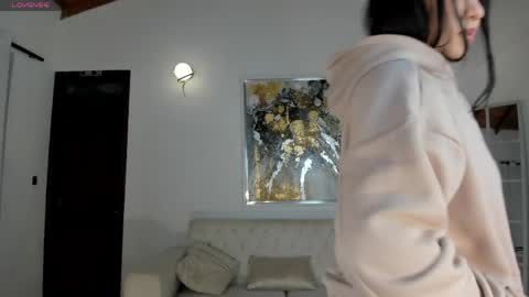 Snapshot of sophielanne chatting on 04/12/26, 04:06 Sophie online show from 04/12/26, 04:06