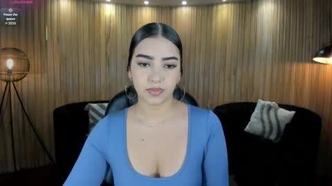 Snapshot of sophielanne chatting on 04/27/26, 12:19 Sophie online show from 04/27/26, 12:19