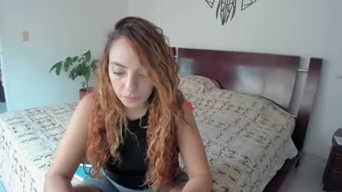 Sophia online show from 12/11/24, 10:16