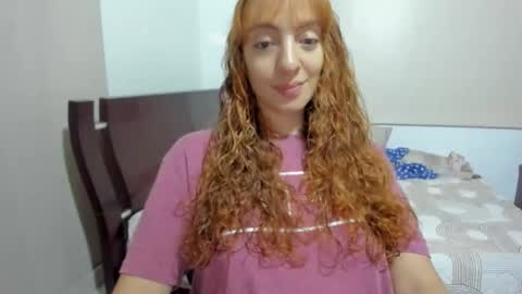 Snapshot of sophielatina chatting on 02/02/26, 12:53 Sophia online show from 02/02/26, 12:53