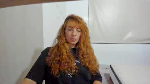 Snapshot of sophielatina chatting on 02/03/26, 04:32 Sophia online show from 02/03/26, 04:32