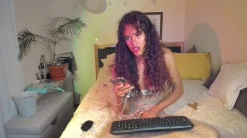 SofiTrans21 online show from 11/14/25, 12:42