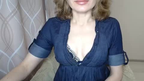 Sophiemisss online show from 10/13/25, 10:15