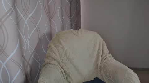 Sophiemisss online show from 05/18/26, 06:30
