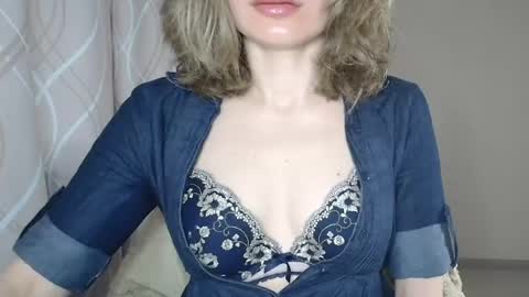Sophiemisss online show from 05/29/26, 06:22
