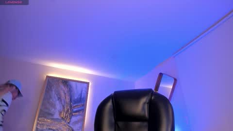 Sophie  Palmer online show from 11/25/25, 10:37