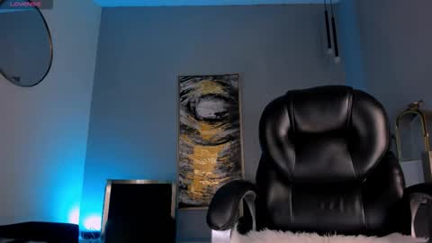 Snapshot of sophiepalmerx chatting on 12/19/25, 01:18 Sophie Palmer online show from 12/19/25, 01:18