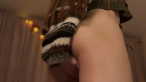 Snapshot of sophiephoria chatting on 12/27/24, 07:57 Sophie Next stream 3 online show from 12/27/24, 07:57