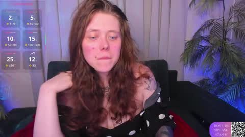 Snapshot of sophiepure chatting on 04/07/26, 08:53 Sophie online show from 04/07/26, 08:53