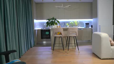       online show from 10/28/25, 05:15