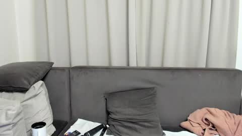 Sofia online show from 12/19/24, 04:46