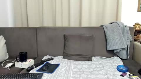 Sofia online show from 10/17/25, 04:04