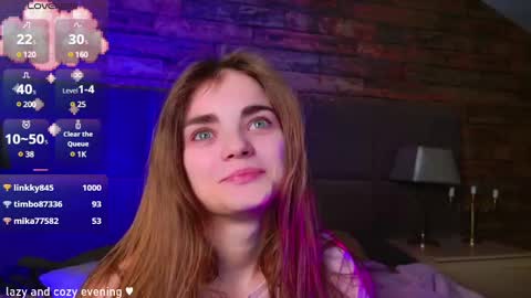 Snapshot of sophiesuvi chatting on 12/06/24, 08:18 Sophie and my bestie Mandy    online show from 12/06/24, 08:18