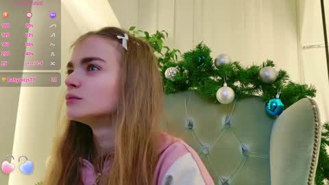 Snapshot of sophiesuvi chatting on 12/14/24, 12:55 Sophie and my bestie Mandy    online show from 12/14/24, 12:55