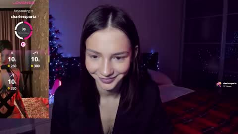 Snapshot of sophiewildcat chatting on 12/14/25, 03:50 sophiewildcat online show from 12/14/25, 03:50