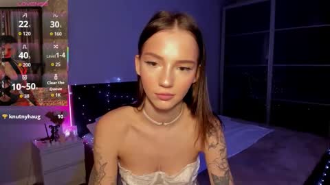Snapshot of sophiewildcat chatting on 03/18/26, 10:35 sophiewildcat online show from 03/18/26, 10:35