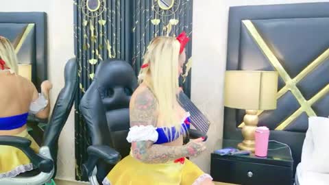 SophieWinslow online show from 04/17/26, 12:30