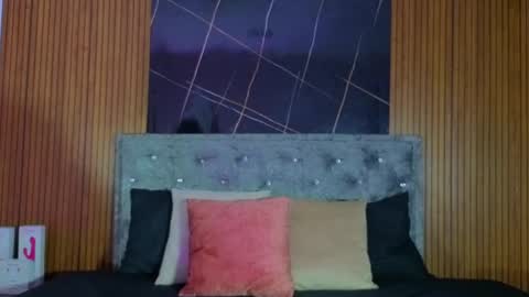 Snapshot of sophiexx__ chatting on 04/05/26, 11:40 sophiexx__ online show from 04/05/26, 11:40