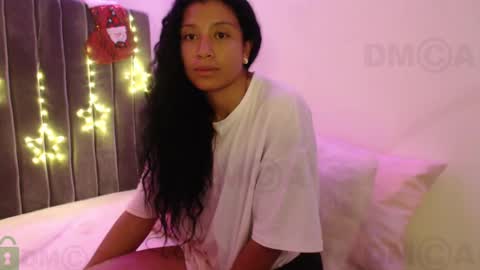 Snapshot of sophiia_dreams chatting on 12/11/24, 02:19 Sophia this is not my real name online show from 12/11/24, 02:19