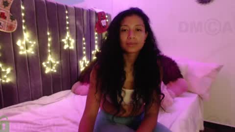 Snapshot of sophiia_dreams chatting on 12/21/24, 02:19 Sophia this is not my real name online show from 12/21/24, 02:19