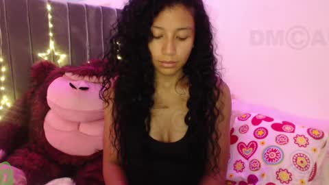 Snapshot of sophiia_dreams chatting on 01/02/25, 10:11 Sophia this is not my real name online show from 01/02/25, 10:11