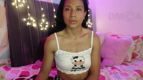 Snapshot of sophiia_dreams chatting on 03/04/25, 01:55 Sophia this is not my real name online show from 03/04/25, 01:55