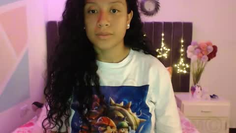 Snapshot of sophiia_dreams chatting on 09/08/25, 10:42 Sophia this is not my real name online show from 09/08/25, 10:42