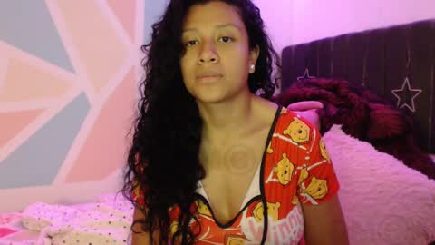 Snapshot of sophiia_dreams chatting on 09/10/25, 12:21 Sophia this is not my real name online show from 09/10/25, 12:21