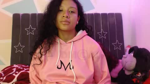 Snapshot of sophiia_dreams chatting on 10/19/25, 12:00 Sophia this is not my real name online show from 10/19/25, 12:00