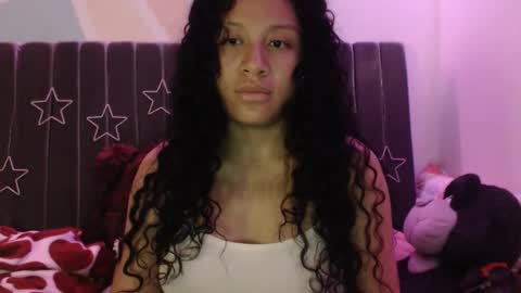 Snapshot of sophiia_dreams chatting on 10/25/25, 10:59 Sophia this is not my real name online show from 10/25/25, 10:59