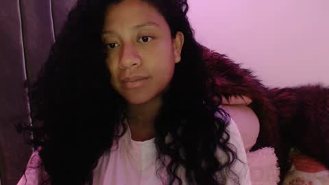 Snapshot of sophiia_dreams chatting on 11/17/25, 11:10 Sophia this is not my real name online show from 11/17/25, 11:10