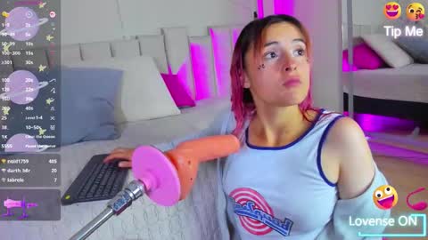 Snapshot of sophiiaamiller chatting on 10/10/25, 03:49 Sophia online show from 10/10/25, 03:49