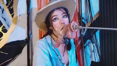 Snapshot of sophiie18__ chatting on 10/27/25, 09:19 sofi online show from 10/27/25, 09:19