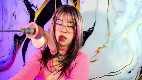 Snapshot of sophiie18__ chatting on 03/20/26, 11:37 sofi online show from 03/20/26, 11:37
