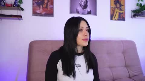 Sophiie online show from 11/20/25, 11:43