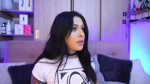 Snapshot of sophiiecums chatting on 04/08/26, 04:23 Sophiie online show from 04/08/26, 04:23