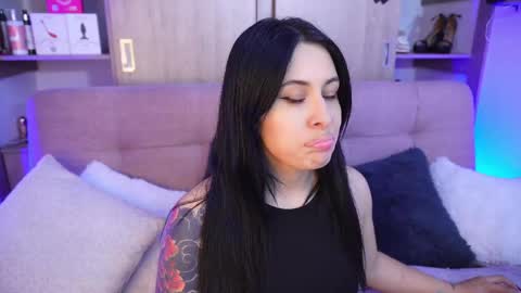 Snapshot of sophiiecums chatting on 04/15/26, 02:18 Sophiie online show from 04/15/26, 02:18